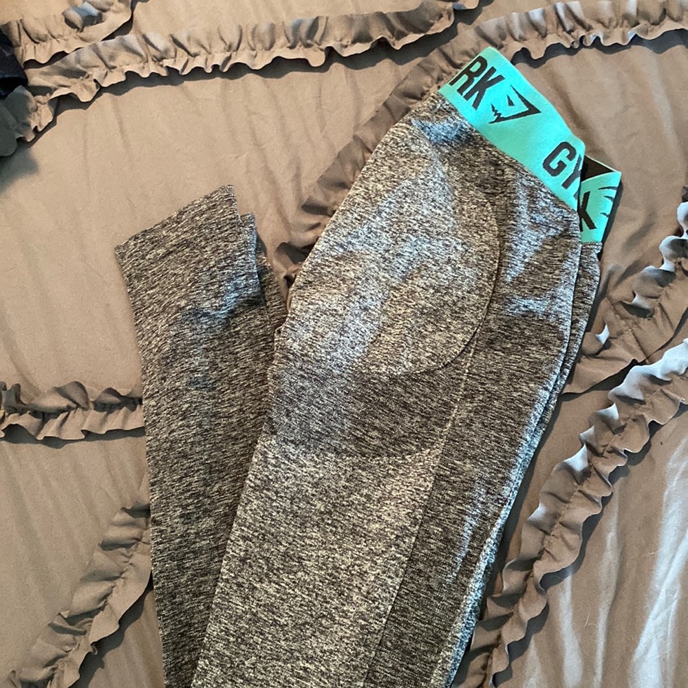 Gymshark gray and blue seamless legging